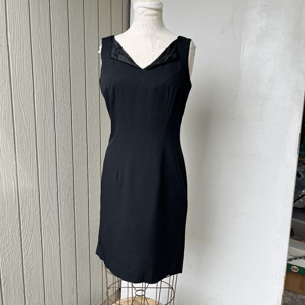 Vintage Dani Max Black Beaded V-Neck Sheath Dress Size 6 Made in USA